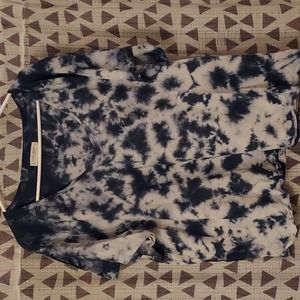 Tie dye v-neck